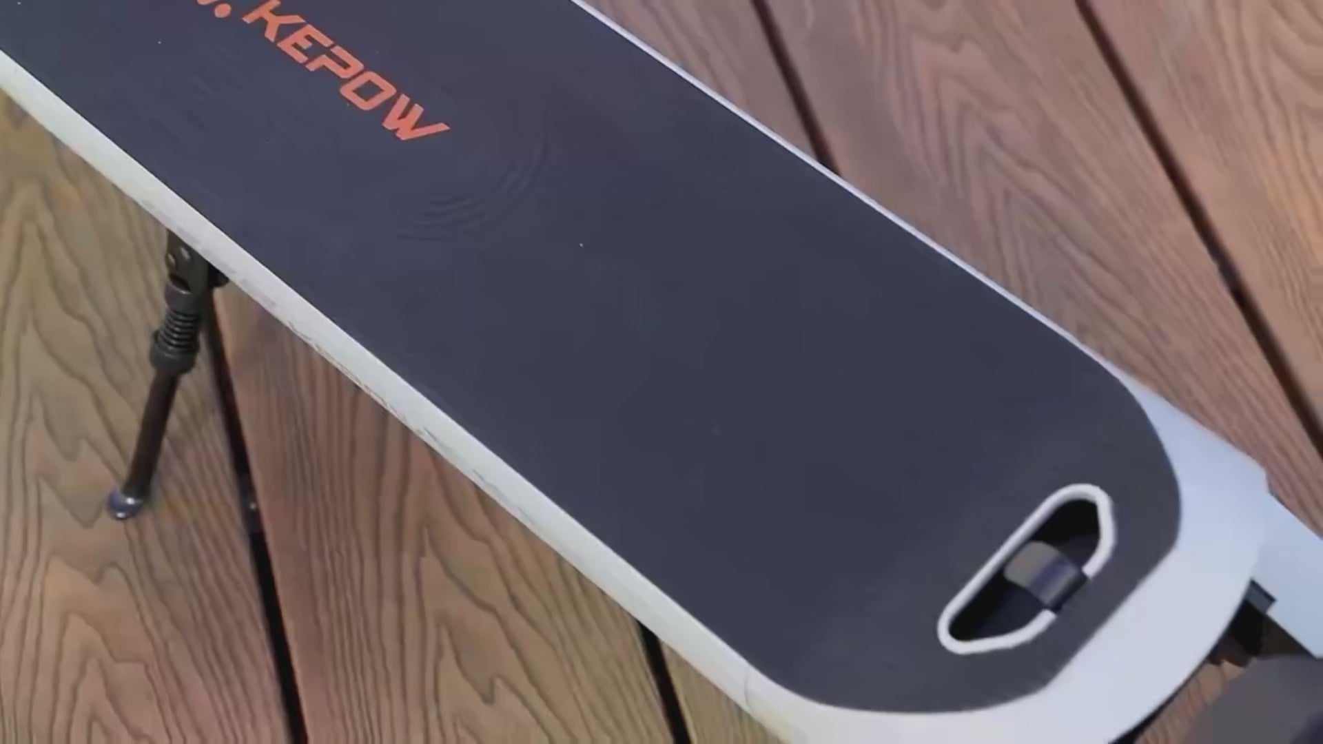 Load video: Kepow E12 Electric Scooter